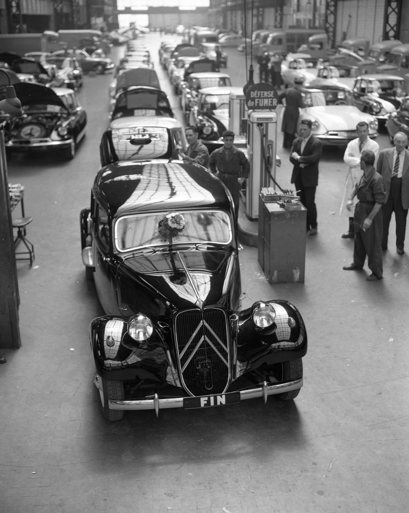 Illustration for article titled The Cutting-Edge Citroën Traction Avant Is 80 Years Old